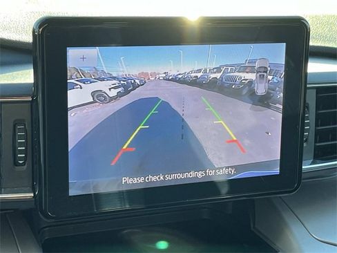 Used 2023 Ford Explorer XLT w/ Equipment Group 202A image 36