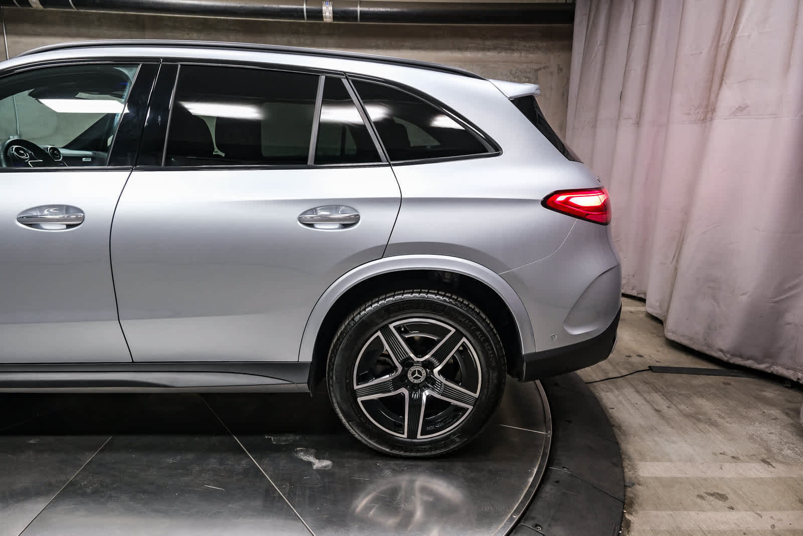 Certified 2026 Mercedes-Benz GLC 300 image 8