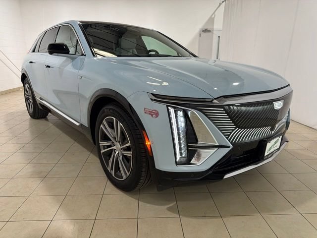 Used 2024 Cadillac Lyriq Luxury RWD image 8