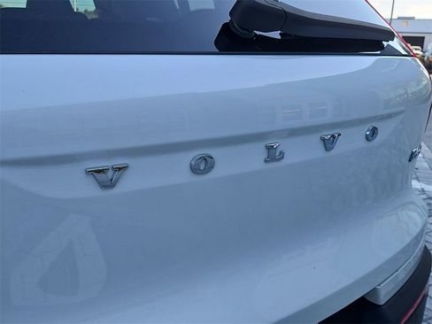 Used 2025 Volvo XC40 B5 Ultra w/ Protection Package Premier image 9