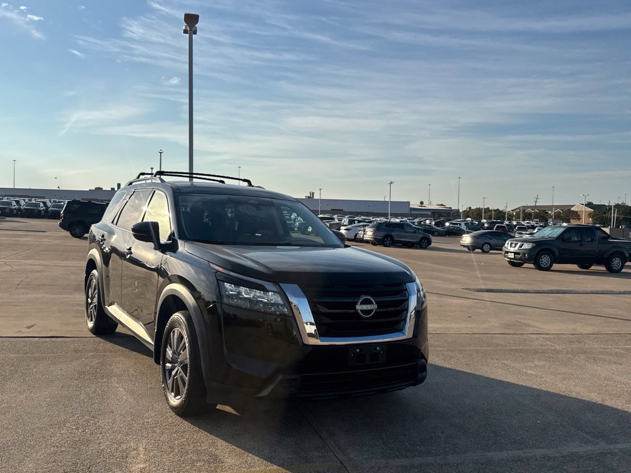 Certified 2024 Nissan Pathfinder SV FWD image 4