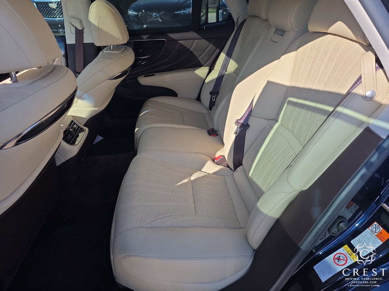 Used 2018 Lexus LS 500 w/ Luxury Package RWD image 25