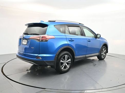Used 2017 Toyota RAV4 XLE FWD image 7