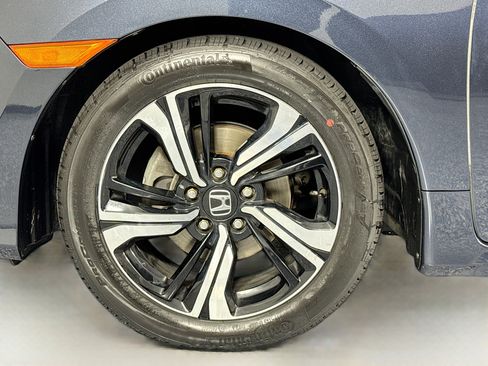 Used 2017 Honda Civic Touring image 31