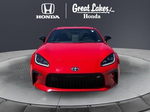 Used 2023 Toyota GR86 Premium w/ ALL Weather Mat Package (TMS) RWD image 8