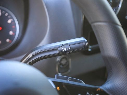 Used 2025 Mercedes-Benz Sprinter 2500 image 18