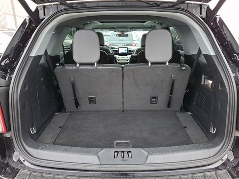 Certified 2023 Ford Explorer XLT w/ Equipment Group 202A image 34