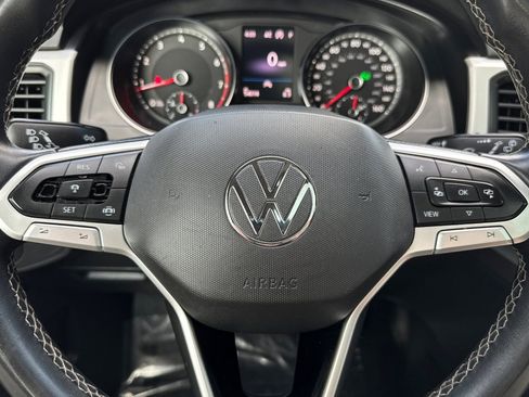 Used 2021 Volkswagen Atlas SE w/ Panoramic Sunroof Package image 24