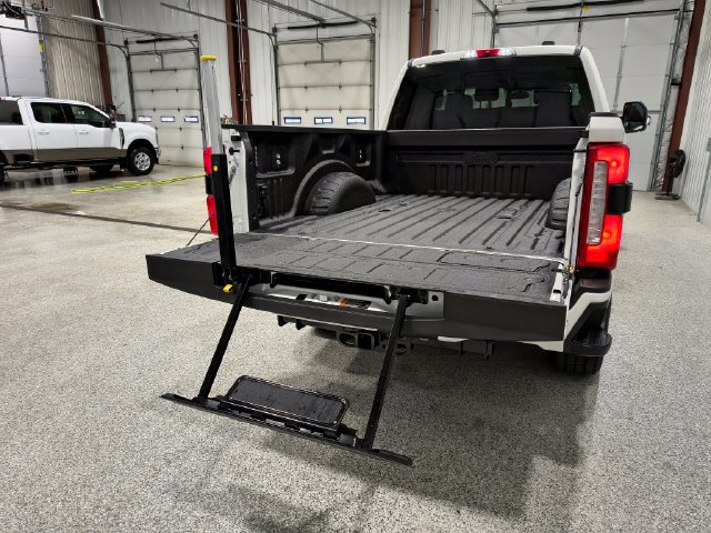New 2026 Ford F350 Lariat w/ Black Appearance Package AWD/4WD image 31