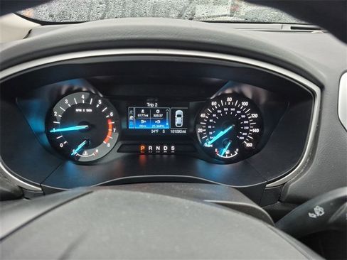 Used 2015 Ford Fusion SE image 11