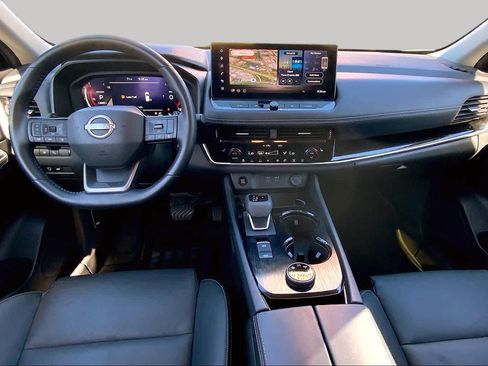 Used 2025 Nissan Rogue SL w/ SL Premium Package AWD/4WD image 14