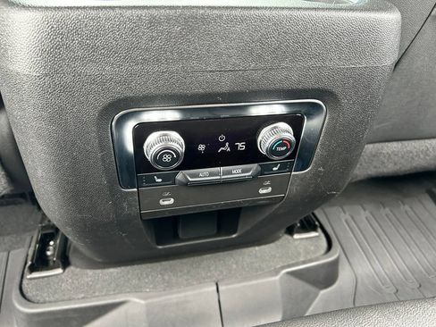 Used 2022 GMC Yukon AT4 AWD/4WD image 44
