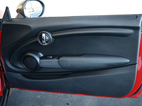 Used 2014 MINI Cooper 2-Door Hardtop image 17