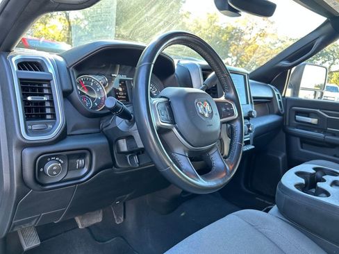 Used 2024 RAM 2500 Big Horn image 10
