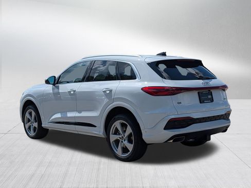 Certified 2025 Audi Q5 Premium w/ Premium Plus AWD/4WD image 5