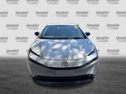 Used 2024 Toyota Prius XLE FWD image 3