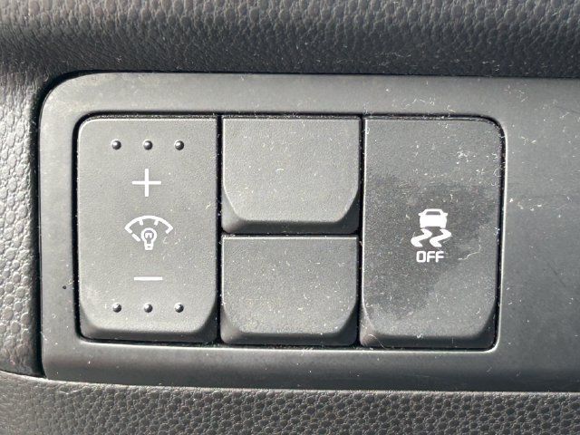 Used 2014 Kia Soul FWD image 19
