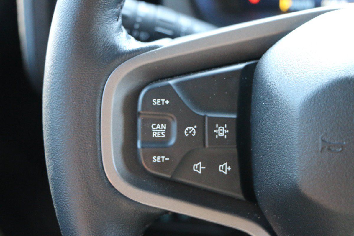 Used 2025 Ford Bronco Badlands AWD/4WD image 17