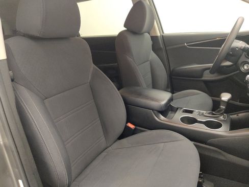 Used 2019 Kia Sorento L image 21