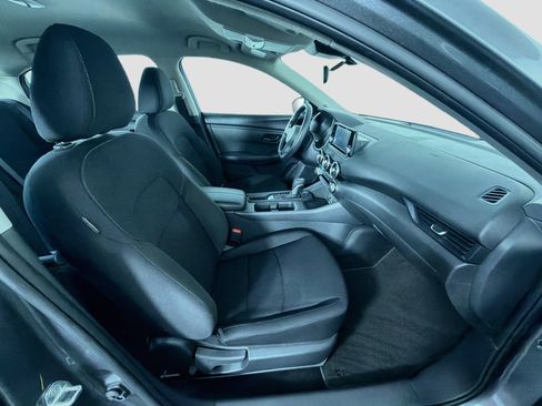 Used 2025 Nissan Sentra S FWD image 31