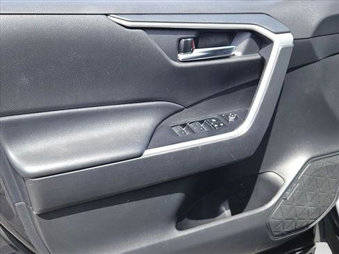 Used 2024 Toyota RAV4 XLE FWD image 10