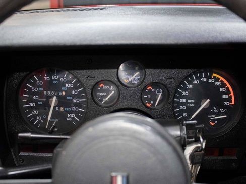 Used 1987 Chevrolet Camaro Z28 RWD image 38