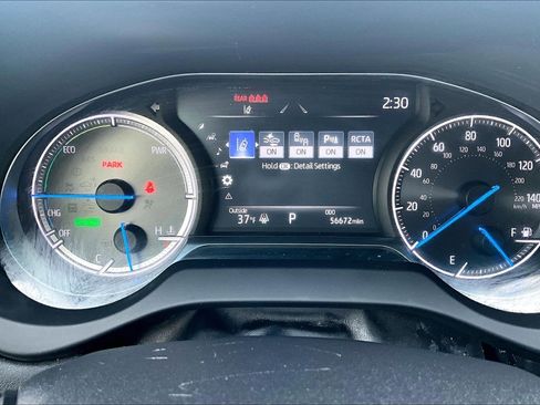 Used 2021 Toyota Venza XLE image 19