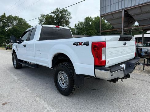 Used 2017 Ford F250 XL w/ Power Equipment Group AWD/4WD image 3