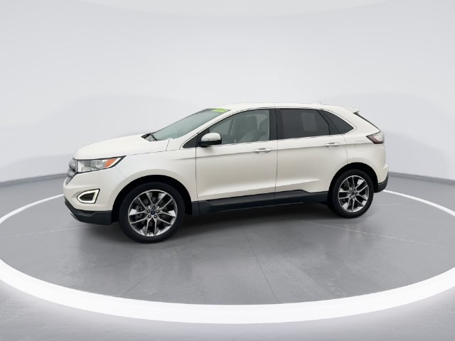 Used 2016 Ford Edge Titanium w/ Technology Package FWD image 4