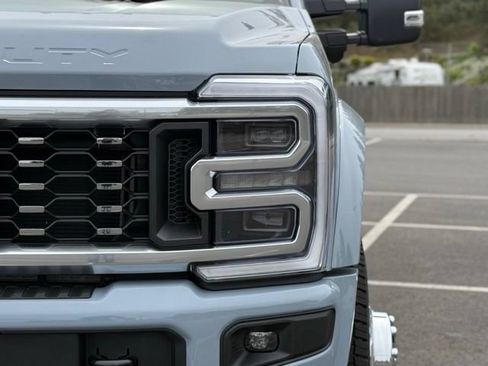 Used 2026 Ford F450 Platinum AWD/4WD image 9