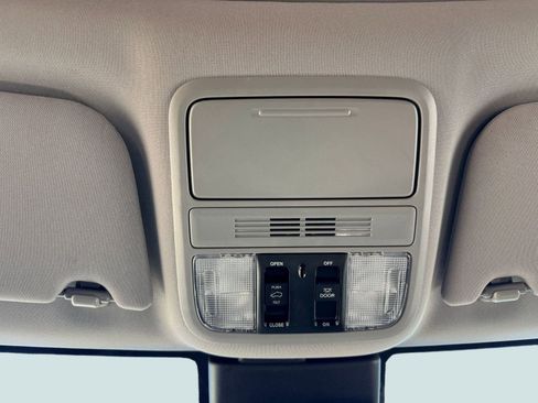 Used 2024 Honda Odyssey EX-L image 13