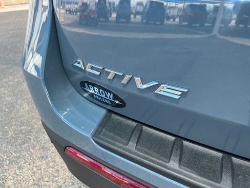Used 2026 Ford Explorer Active w/ Active Comfort Package RWD image 6