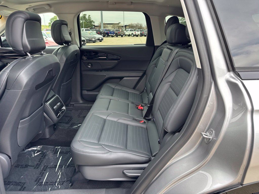 Used 2026 Lincoln Nautilus Reserve w/ Jet Appearance Package AWD/4WD image 19