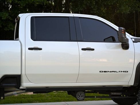 Used 2021 GMC Sierra 3500 Denali w/ Denali Ultimate Package AWD/4WD image 35