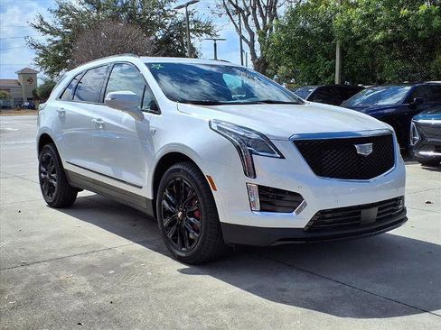 New 2026 Cadillac XT5 Sportv w/ LPO, Red Accent Package image 5