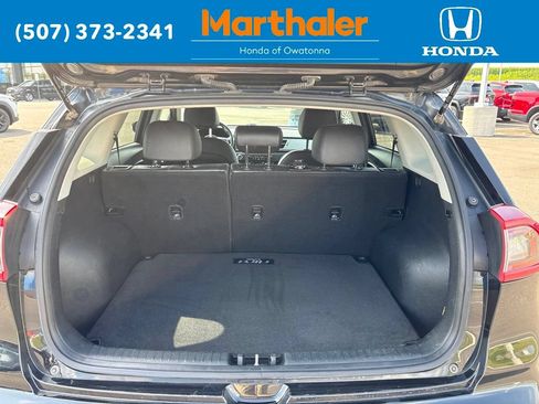 Used 2018 Kia Niro EX FWD image 15