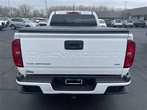 Used 2022 Chevrolet Colorado W/T w/ Custom Special Edition AWD/4WD image 4
