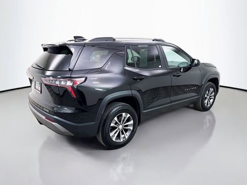 Used 2025 Chevrolet Equinox LT w/ Convenience Package II image 9