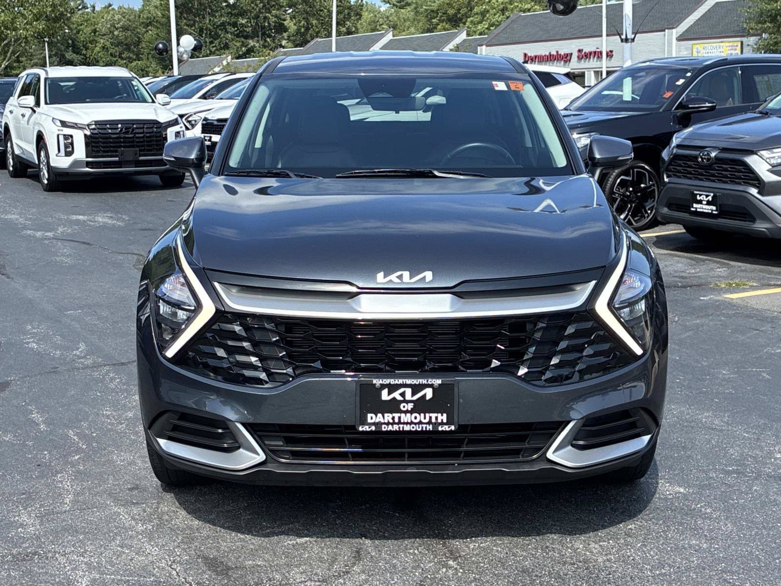 Used 2023 Kia Sportage EX FWD image 2