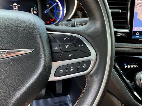 Used 2021 Chrysler Pacifica Pinnacle image 24