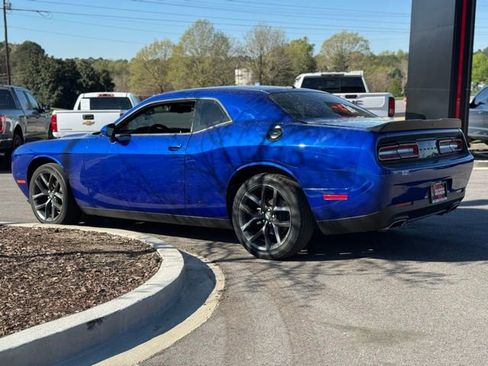 Used 2020 Dodge Challenger SXT w/ Blacktop Package image 9