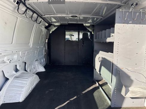 Used 2013 Ford E-150 and Econoline 150 w/ PWR Group image 8