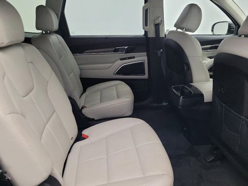 Used 2020 Kia Telluride SX w/ Towing Package image 19