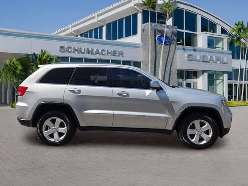 Used 2013 Jeep Grand Cherokee Laredo RWD image 8