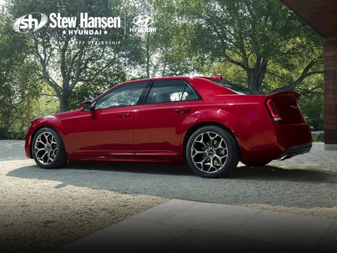 Used 2021 Chrysler 300 Touring L w/ Popular Equipment Group image 1