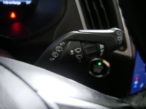 Used 2024 Ford Edge SEL image 32