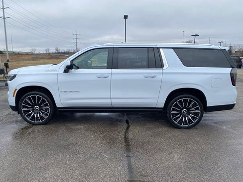 New 2026 Chevrolet Suburban High Country image 4