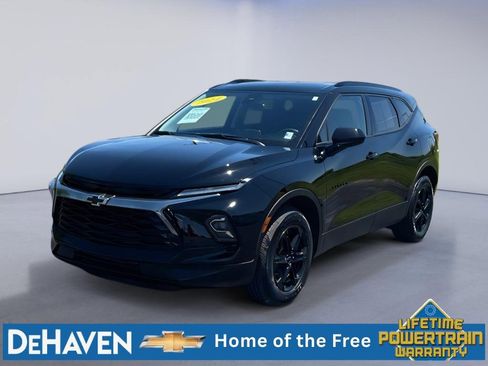 Used 2024 Chevrolet Blazer LT w/ Convenience Package AWD/4WD image 2