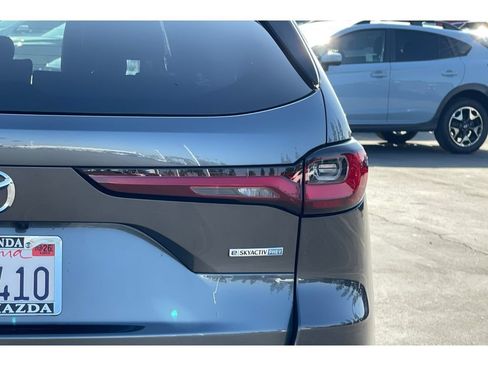 Used 2024 MAZDA CX-90 Plug-In Hybrid w/ Preferred AWD/4WD image 17