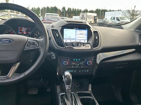 Used 2018 Ford Escape Titanium w/ Ford Safe & Smart Package image 23